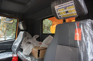 Camion à <span class=keywords><strong>benne</strong></span> basculante GENYLON 6x4 EURO 2 3 4 5 6x4, boîte de vitesses personnalisée rapide, moteur 300 ch, camions à <span class=keywords><strong>benne</strong></span> basculante neufs, camions lourds d'<span class=keywords><strong>occasion</strong></span>, prix - Product Image 6