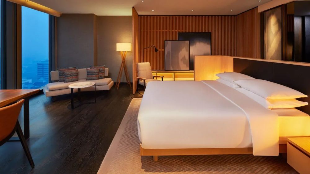 modern luxury king size bed