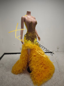 Applique di strass con perline dorate di lusso Ocstrade Modulare abiti da sposa da sogno abito da sposa con strascico di Tulle giallo arricciato - Product Image 3