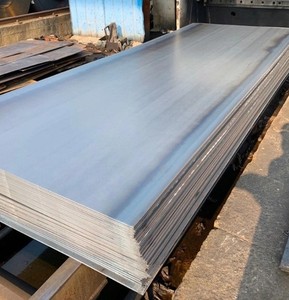 Plaque en acier au carbone sur mesure <span class=keywords><strong>de</strong></span> largeur étendue 1250~2000mm <span class=keywords><strong>pour</strong></span> lignes <span class=keywords><strong>de</strong></span> production <span class=keywords><strong>de</strong></span> panneaux <span class=keywords><strong>de</strong></span> toiture ondulés et <span class=keywords><strong>de</strong></span> cadres muraux préfabriqués - Product Image 4