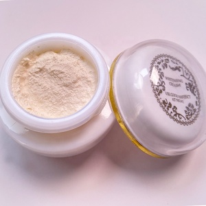 Oem Crema Facial Perezosa Eliminación de Manchas Oscuras Aclarante Uso Facial Base de Maquillaje Impermeable Aislamiento Crema Blanqueadora de Piel Para Damas - Product Image 3