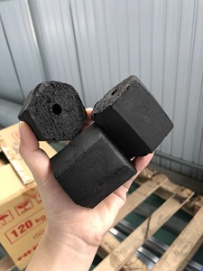 Briquetas de Carbón Vegetal de Madera Dura de Vietnam Económicas, Menos de 7000 Kcal, Carbón Negro Uniforme, Calor Estable, Fabricante OEM - Product Image 4