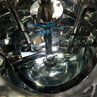 Mélangeur émulsifiant sous vide 500L à levage hydraulique et chauffage électrique automatique, homogénéisateur à pompe à engrenages pour pommades, produits chimiques, moteurs et aliments