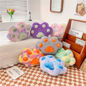 Juguetes de Peluche Personalizados con Logotipo, Almohadas Creativas con Forma de Pata de Oso, Cojines de Estrella y Luna para Sofá, Cama y Dormitorio - Product Image 3