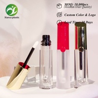 Tubes de brillant à lèvres brillants de 8 ml, flacons vides transparents personnalisés avec bouchon à vis, impression sur écran, emballage cosmétique