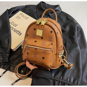 Offre Spéciale sac de voyage léger femme nouveau Design de mode sac à dos en cuir de niche pour les femmes collège Style quotidien sacs à dos de luxe - Product Image 3