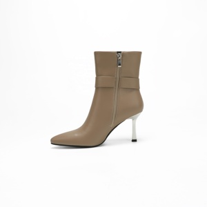 Bottines à talon aiguille en cuir à bout pointu avec boucle métallique pour femme, style polyvalent multicolore, collection automne/hiver - Product Image 5