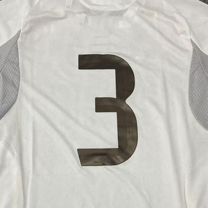 Áo bóng đá Tây Ban Nha Bán Chạy nhất có thể được đặt tên theo các thành phố cùng với mã và số của họ trên áo. - Product Image 4