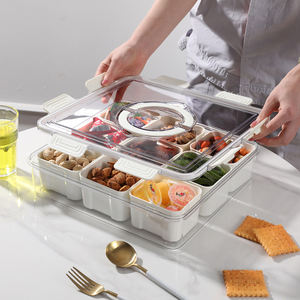 Plateau de service divisé avec couvercle et poignée Boîte à snackle à 9 compartiments Conteneur de charcuterie Plateaux à snacks portables pour légumes - Product Image 1
