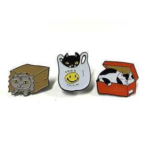 Broches de Esmalte Plateados Ecológicos Personalizados al por Mayor, Insignias de Anime, Fabricante de Logotipos/Emblemas Personalizados - Product Image 2