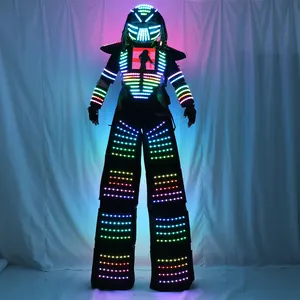 بدلة روبوت بإضاءة LED كاملة الألوان بها نقاط عرض ذكية، ستوكات مضيئة للمشي مع سترة مضيئة وخوذة عرض لليزر