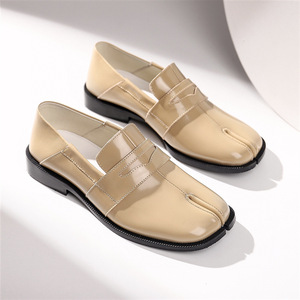 Nuevos Mocasines Tabi de Cuero Genuino y Gamuza para Hombre y Mujer, Zapatos Planos Sin Cordones para Oficina, Invierno y Otoño, con Plantilla de Goma - Product Image 4