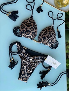 Ensemble bikini 2 pièces <span class=keywords><strong>SIFU</strong></span> de haute qualité pour femme, nouveau style européen-américain 2025, motif floral triangulaire fendu, maillot de bain respirant - Product Image 3