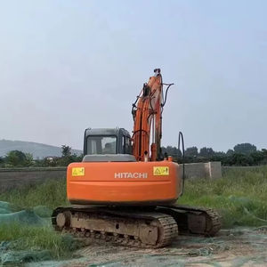 Excavatrice Hitachi ZX120 d'occasion de haute qualité | Machine à chenilles 12 tonnes | Le Japon importé | Solution fiable et rentable - Product Image 2