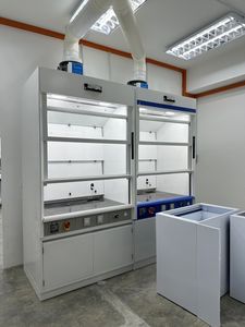 ระบบ VAV อัตโนมัติตู้ดูดควันเหล็กเฟอร์นิเจอร์ห้องปฏิบัติการสำหรับสารเคมีโรงพยาบาลร้านขายยาโรงเรียน - Product Image 3