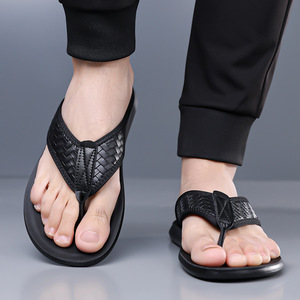 Tongs d'été pour hommes, couleur unie, bout ouvert, en cuir microfibre, semelle EVA antidérapante, pantoufles d'extérieur - Product Image 4