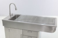 Table d'examen vétérinaire multifonctionnelle en acier inoxydable MT MEDICAL pour soins dentaires et procédures sur animaux de compagnie