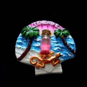 แม่เหล็กติดตู้เย็นรูปสาวใส่บิกินี่ถือกล้วย งานเรซิ่น ของที่ระลึกนักท่องเที่ยว เทเนริเฟ่ สเปน รับผลิตตามสั่งขายส่ง - Product Image 2