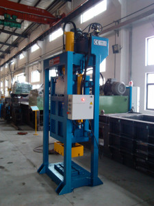 Dệ<span class=keywords><strong>t</strong></span> may <span class=keywords><strong>t</strong></span>ái chế bán <span class=keywords><strong>t</strong></span>ự động máy đóng gói/Sử dụng quần áo baling <span class=keywords><strong>Machine</strong></span>/dọc thủy lực carton nén Baler máy - Product Image 5