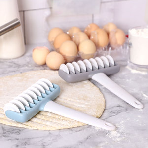 Rodillo cortador de masa de fideos, herramienta para hornear, rodillo de <span class=keywords><strong>Pasta</strong></span>, rodillo Manual de pastelería de Pie - Product Image 3