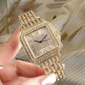 Reloj de Lujo para Hombre y Mujer, Dorado, con Bisel de Diamantes de Imitación, Esfera Cuadrada, Números Romanos, Correa de Acero Inoxidable, Elegante Reloj de Cuarzo - Product Image 1
