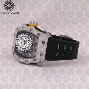 Montre en diamant de qualité supérieure avec mouvement de précision pour un usage quotidien et professionnel, disponible à un prix abordable - Product Image 1