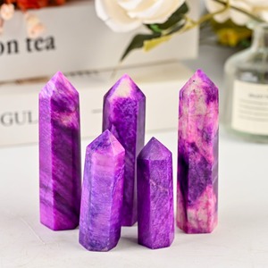 Vente en gros CrystalHola Pointe de cristal de lune violette naturelle polie, Tendance mode, Cristal apaisant, Décoration maison, bureau, chambre 4-10cm - Product Image 1