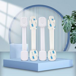 Kit de sécurité pour bébés à prix de gros : Serrures de protection en plastique pour tiroirs, portes et armoires - Product Image 4