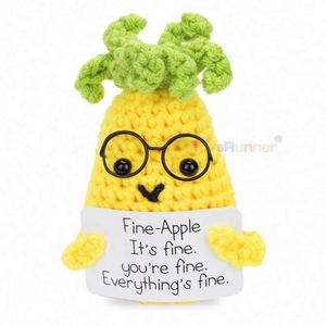 Pocket Hug Mini crochet de 62 modèles de jouets positifs pour pommes de terre Carte d'affirmation positive Poupées au crochet pour plantes de cornichons - Product Image 6
