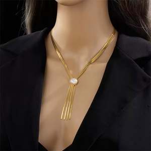 Collier double couche en acier inoxydable plaqué or 18 ct avec perles rondes et longues glands Bijoux pour femmes - Product Image 1