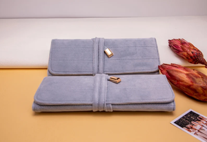 Vente en gros de sacs de rangement pour bijoux, boucles d'oreilles et colliers en velours de grande capacité avec logo personnalisé - Product Image 4