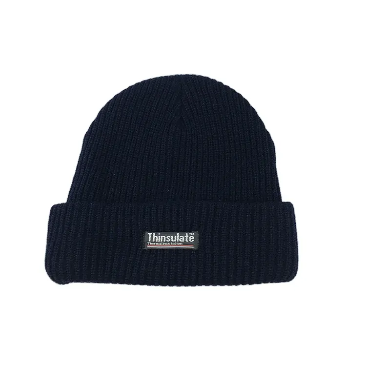 Vendita calda berretto lavorato a maglia cappelli invernali berretto invernale nero vuoto con ricamo personalizzato berretto con linguetta tessuta tenere al caldo