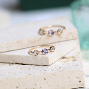 過去の現在未来3つの石都市女性月光女神ナチュラルタンザナイトラブラドライトDaintyバンドリング - Product Image 2