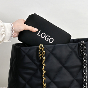 กระเป๋าเครื่องสำอางผ้านีโอพรีนขนาดเล็กมีซิปกระเป๋าเครื่องสำอางทำจากนีโอพรีนสำหรับเดินทางแว่นตาสีดำโลโก้ออกแบบได้ตามต้องการ - Product Image 4