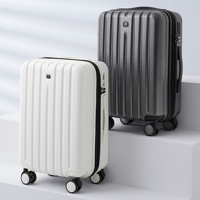 20-inch Carry-On Luggage for Students, Spinner Wheels Expandable Travel Suitcase, Trendy for Men & Women with Password Lock