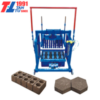 La machine à fabriquer des briques en béton à haute efficacité, vendue directement par le fabricant, est abordable, et la machine à fabriquer des briques