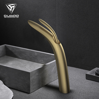 Robinet mélangeur cascade chaud/froid de luxe en laiton à poignée unique pour lavabo d'hôtel