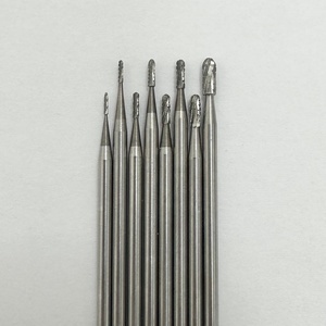 Petit ensemble de <span class=keywords><strong>mini</strong></span> mèches avec <span class=keywords><strong>perceuse</strong></span> à main pour le forage artisanal de <span class=keywords><strong>bijoux</strong></span> dans une boîte en plastique - Product Image 3