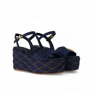 Sandalias de Plataforma Gruesa con Adornos Metálicos para Verano, Zapatos de Tacón Alto para Mujer, Sandalias Modernas de Mezclilla Oscura para Exteriores - Product Image 5