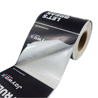 Prix bon marché d'usine rouleau d'autocollant d'étiquette de logo de marque imprimé personnalisé papier synthétique en plastique auto-adhésif imperméable de haute qualité