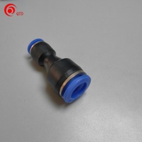 Conector Neumático Rápido de Manguera Marca QTD, Tipo L de 90 Grados, Codo de Ángulo Recto, Enchufe Rápido, Material PP, Estándar DIN ISO 9000