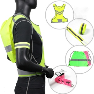 Chaleco Reflectante LED para Deportes al Aire Libre - Diseño de Flechas, Chaqueta de Seguridad para Correr y Ciclismo Nocturno - Product Image 2