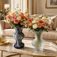 Vase à fleurs en verre clair à motif gaufré avec bord festonné, vase texturé à bulles fait à la main pour la décoration de la maison