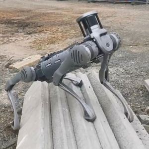 Robot industriel Unitree B2 Chiens Robot quadrupède de qualité industrielle fonctionnant le plus rapidement à 6 m/s - Product Image 3