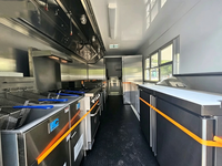 Op maat gemaakte zwarte LED Citroen foodtrucktrailer met commerciële elektrische machine voor het aanbrengen van suikersiroop in de nachtmarkt van Seoul