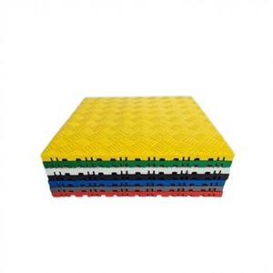 Baldosas entrelazadas antideslizantes de PP de 400x400 para suelo de garaje, rejilla cuadrada DIY para <span class=keywords><strong>lavado</strong></span> de <span class=keywords><strong>coches</strong></span>, autonivelantes para taller de detallado de automóviles - Product Image 1