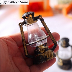 <span class=keywords><strong>Lampe</strong></span> à kérosène noire rétro 1:12 Maison de poupée Cadeau pour enfants Bébé Jouet <span class=keywords><strong>Mini</strong></span> meubles Jouets miniatures - Product Image 4