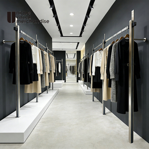 Exhibidores Metálicos para Ropa, Estantes Plateados, Muebles de Boutique para Tiendas de Ropa de Hombre y Mujer - Product Image 5