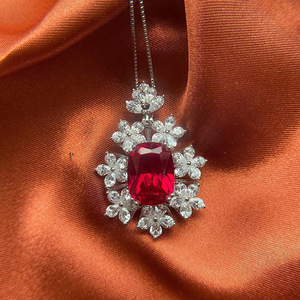 Collar con colgante de piedra roja floral para mujer, cadena elegante, joyería de moda para uso diario - Product Image 6
