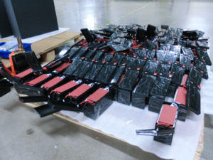 Il pacco <span class=keywords><strong>batteria</strong></span> ricaricabile agli ioni di <span class=keywords><strong>litio</strong></span> fornito in fabbrica da <span class=keywords><strong>12</strong></span> <span class=keywords><strong>Volt</strong></span> sostituisce l'alternativa ad alte prestazioni <span class=keywords><strong>al</strong></span> piombo - Product Image 4